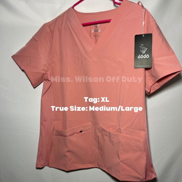 Mauve colored scrub set - Medium/Large fitting - Picture 1 of 2